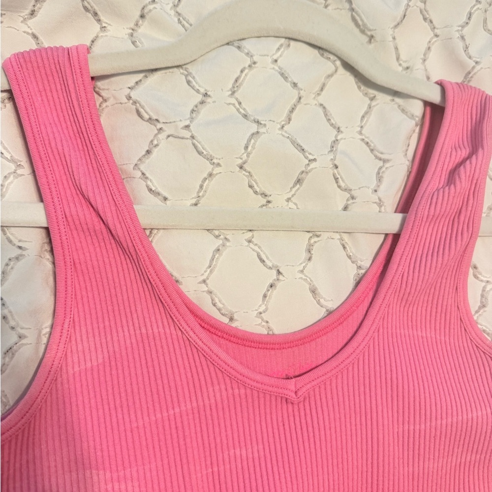 Hot Pink Ribbed Crop Tank Top - Picture 4 of 4